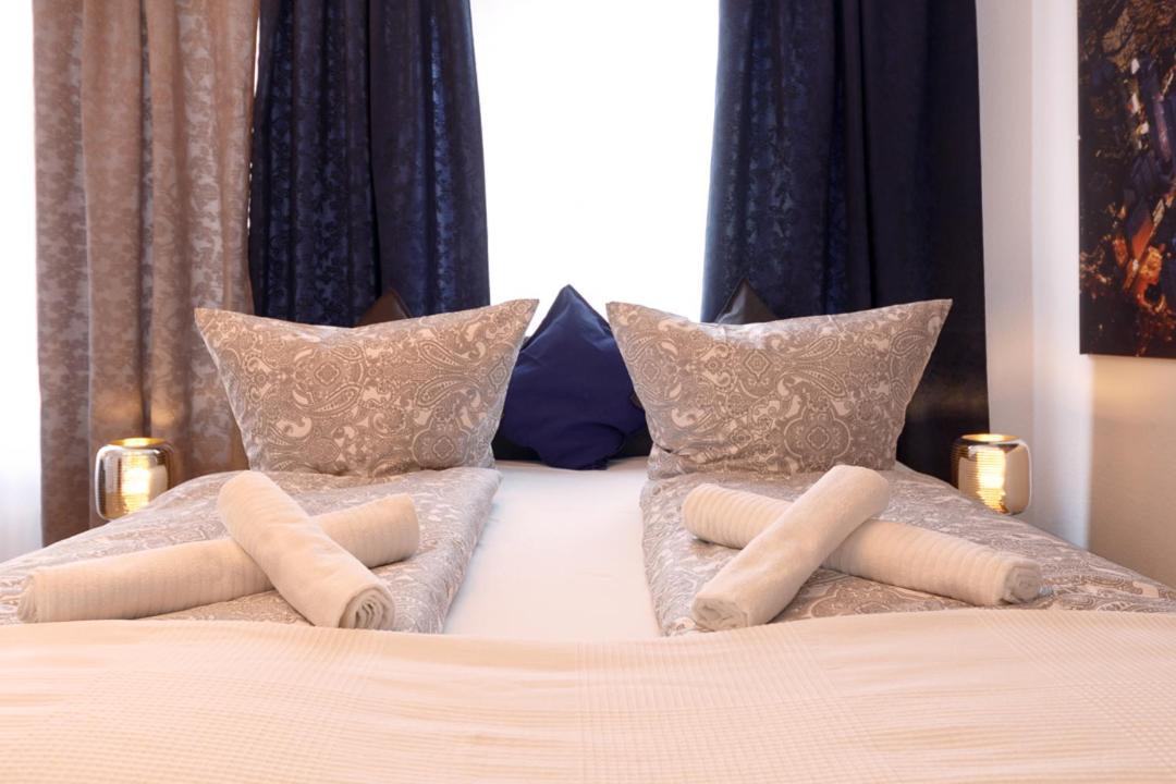 Stylish Apartment - 3 Min Walk To Wuppertal Main Train Station - Close To The University - Kitchen - Netflix Buitenkant foto
