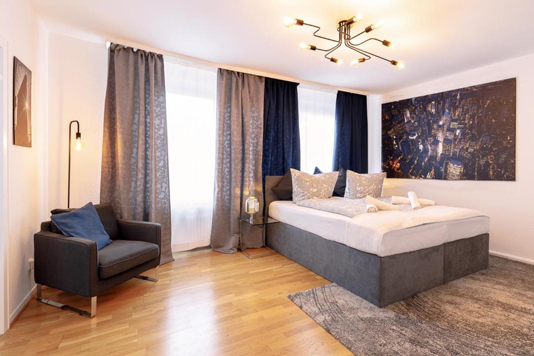 Stylish Apartment - 3 Min Walk To Wuppertal Main Train Station - Close To The University - Kitchen - Netflix Buitenkant foto