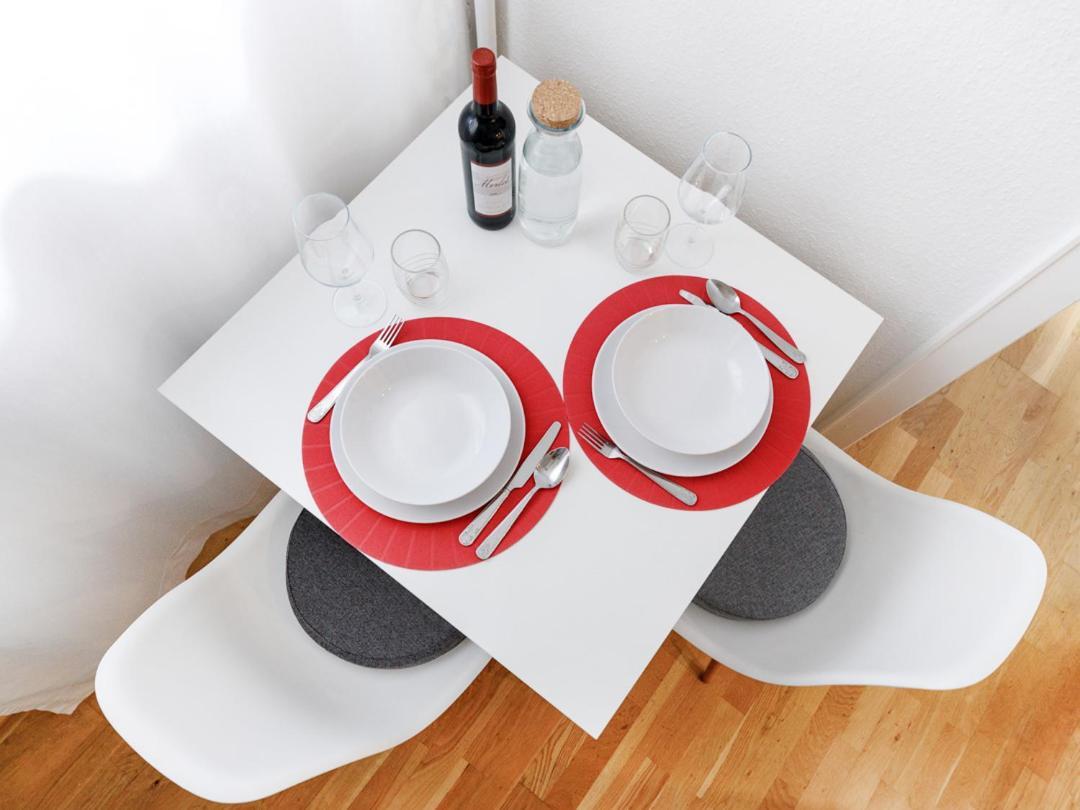 Stylish Apartment - 3 Min Walk To Wuppertal Main Train Station - Close To The University - Kitchen - Netflix Buitenkant foto
