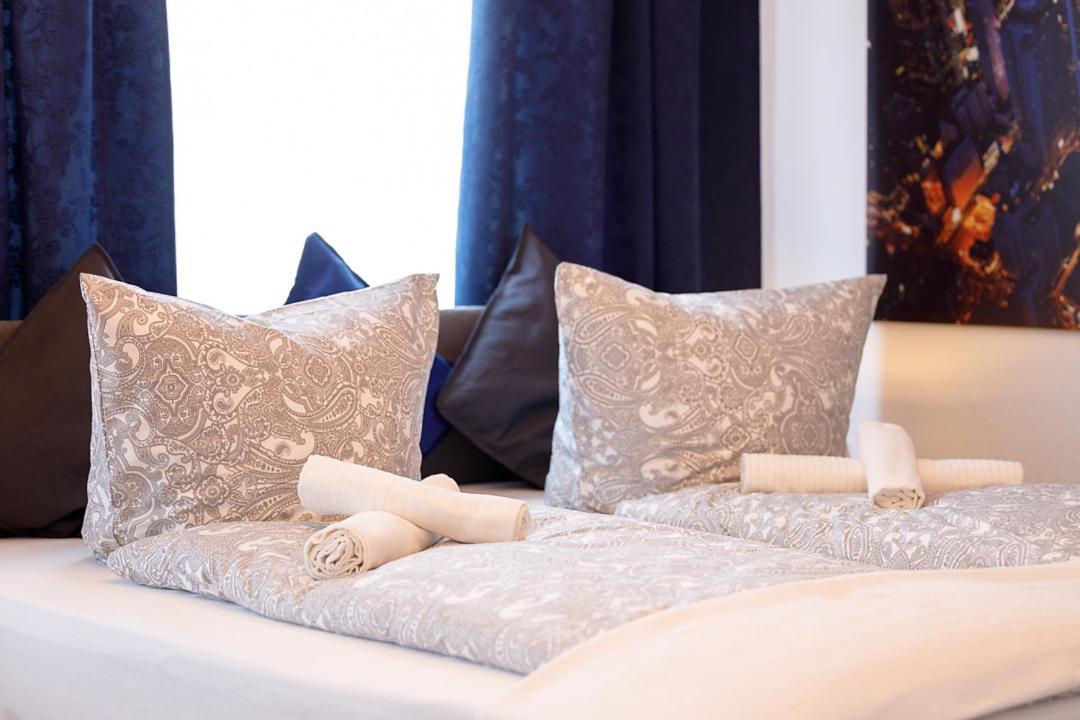 Stylish Apartment - 3 Min Walk To Wuppertal Main Train Station - Close To The University - Kitchen - Netflix Buitenkant foto
