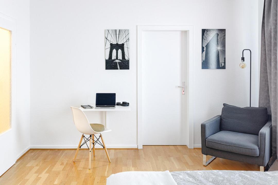 Stylish Apartment - 3 Min Walk To Wuppertal Main Train Station - Close To The University - Kitchen - Netflix Buitenkant foto